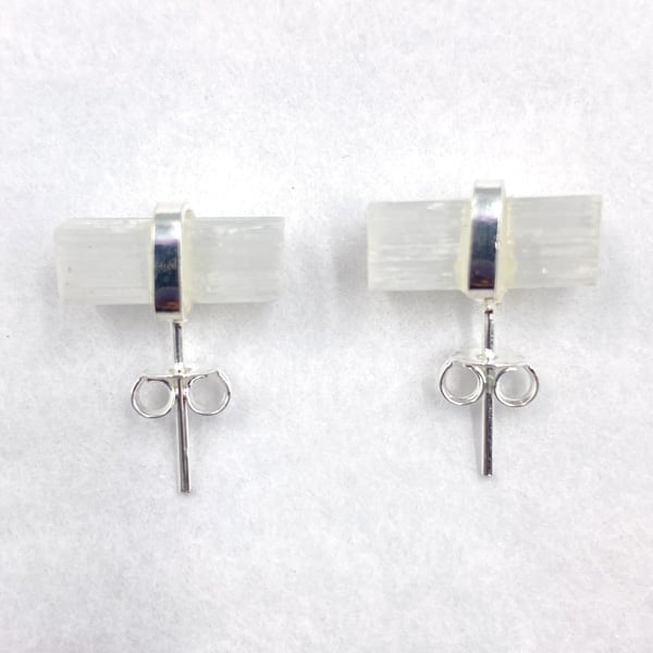 Nature's Expression Zenature Selenite Slice Stud